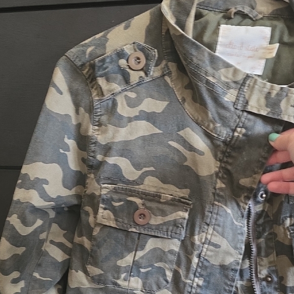 Altar'd State Green Camouflage Jacket - Picture 4 of 8